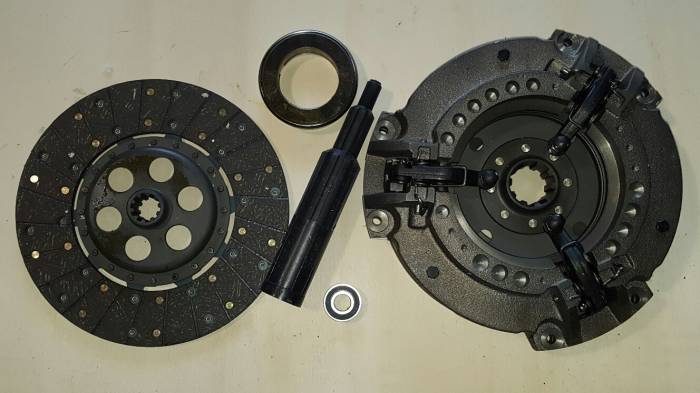 Clutch Kits - M526666N KIT - Massey Ferguson  CLUTCH KIT