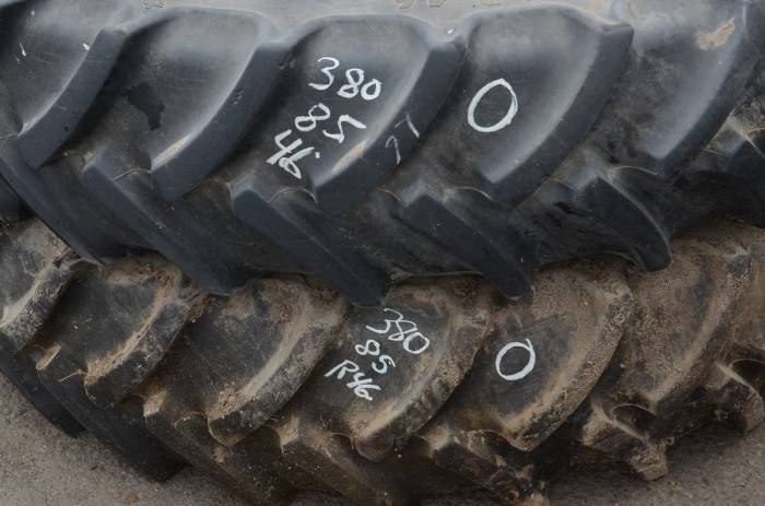 Goodyear Tires/Wheels 380/85 R46 (O)