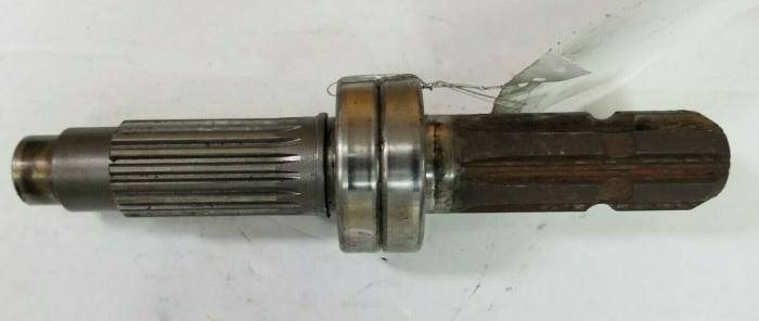 Farmland Tractor - SBA322590545 - Ford PTO SHAFT, Used