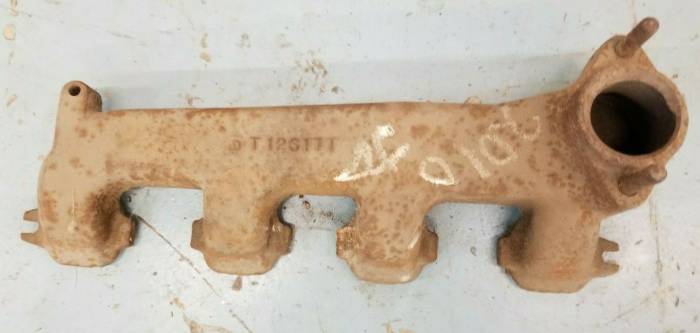 Farmland - T12617T - John Deere Diesel EXHAUST MANIFOLD, Used