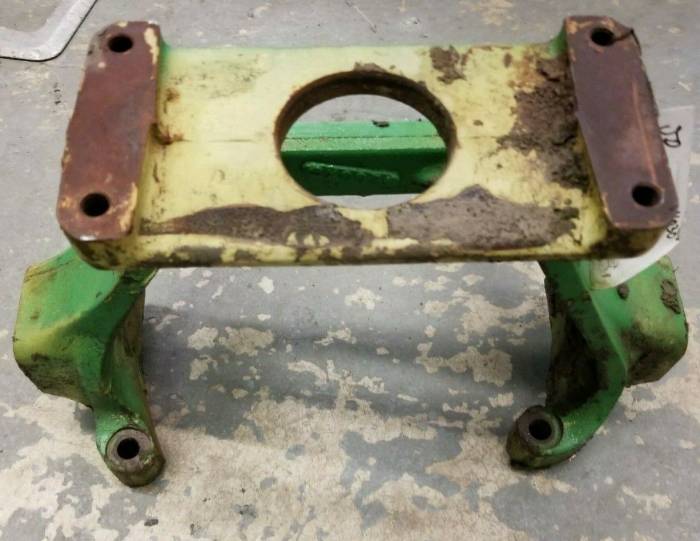 Farmland Tractor - R50231 - John Deere PUMP SUPPORT,  Used