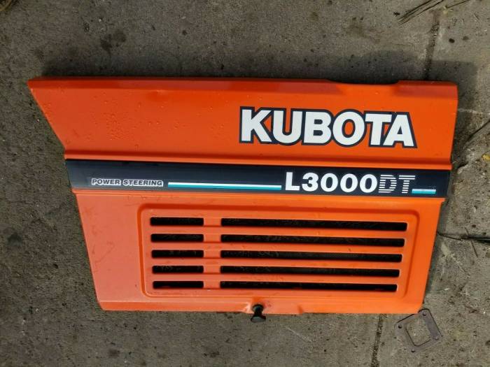 Farmland - TC020-18640 - Kubota LH PANEL, Used