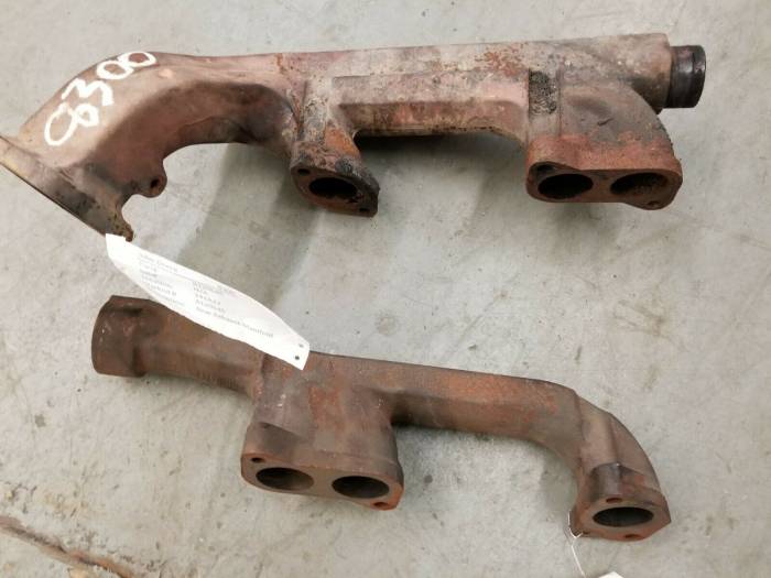 Farmland Tractor - R120644 - John Deere EXHAUST MANIFOLD - Set