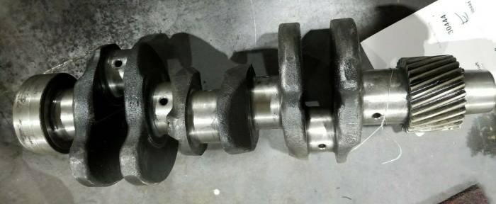 Farmland Tractor - AM875316 - John Deere CRANKSHAFT, Used