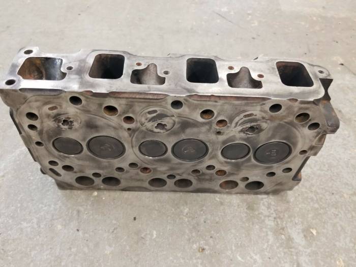 Farmland Tractor - AM879210 - Cylinder Head