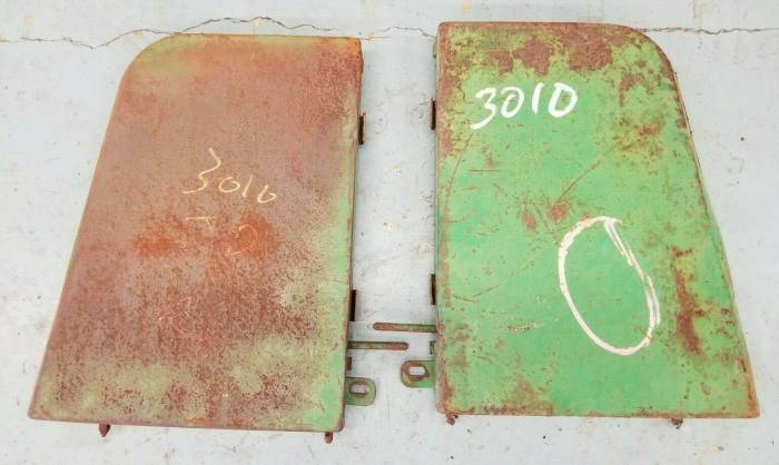 Farmland - AR26498, AR26497 - John Deere SIDE PANELS SET, Used