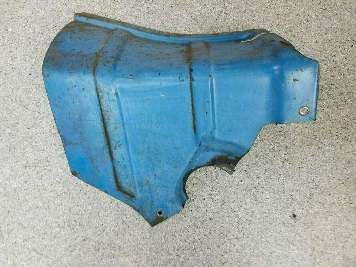 Farmland - C5NN16N561B - Ford STEERING GEAR COVER, Used