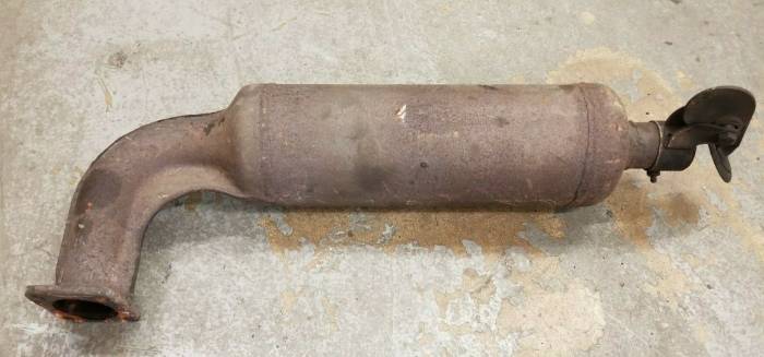 Farmland Tractor - M802472 - John Deere MUFFLER, Used