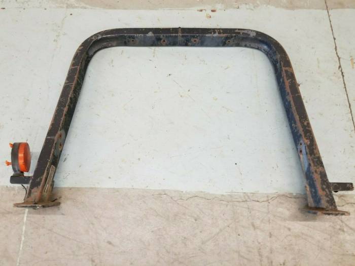 Farmland Tractor - SBA378303550 - Ford ROPS ROLLBAR, Used