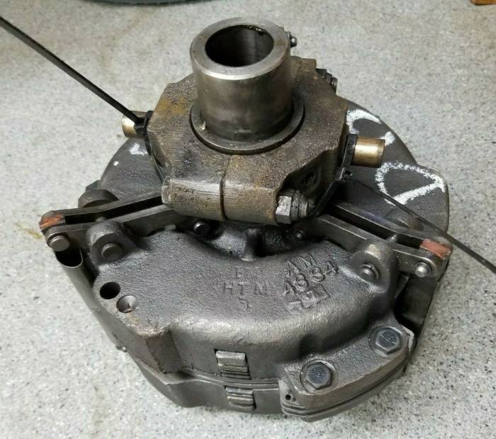 Farmland - ALLIS CHALMERS D15 D14 POWER DIRECTOR 2 SPEED 70228053 - Complete 