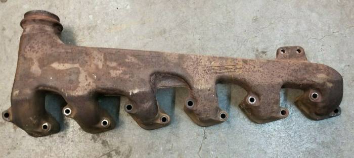 Farmland Tractor - R504722, John Deere, Exhaust Manifold, Used