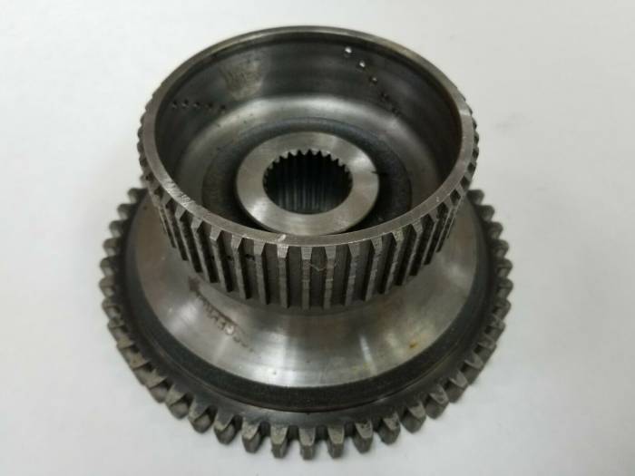 Farmland Tractor - D6NNN750A C7NNN750A  PTO Drive Hub