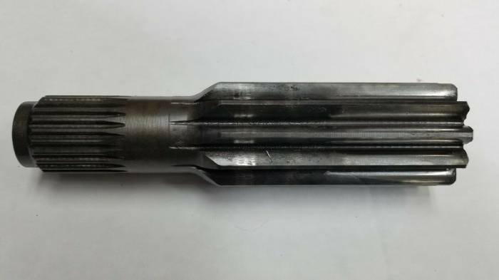 Farmland Tractor - R69212, John Deere, R.H. Drive Shaft, Used