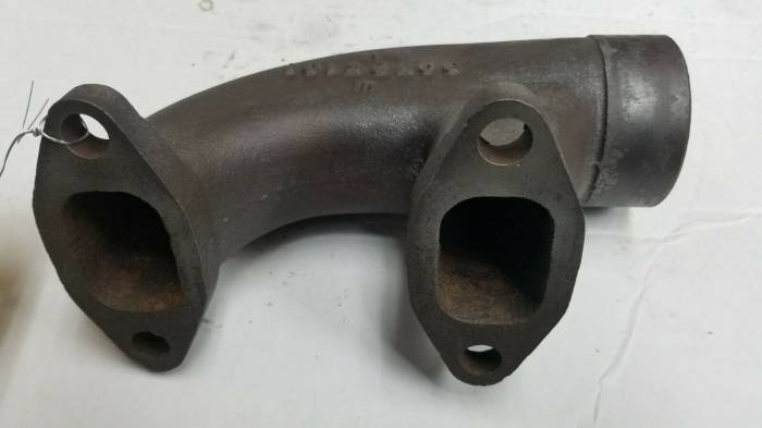 Farmland Tractor - 607251C1, Case/IH, Exhaust Manifold, Used