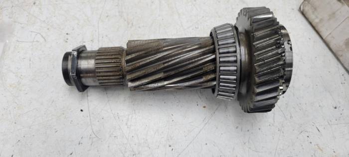 Farmland Tractor - AL68531, John Deere, Drive Shaft 16/32T, Used