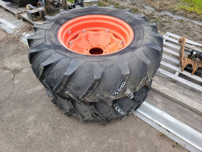 Farmland Tractor - 14.9 R26 Tires and Rims (U)