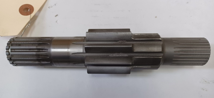 Farmland Tractor - CH15033 - L.H. Pinion Shaft