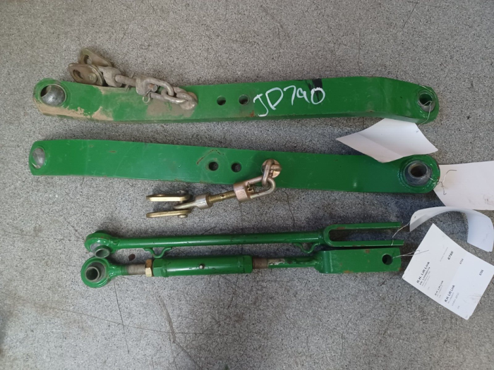 Farmland Tractor - AM876861 - Draft Link - Assy