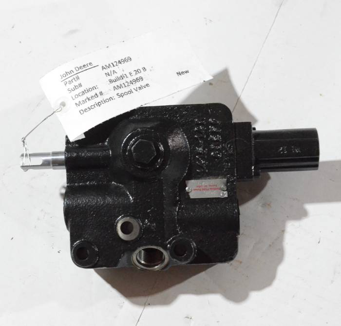 Farmland Tractor - AM124969 Spool Valve