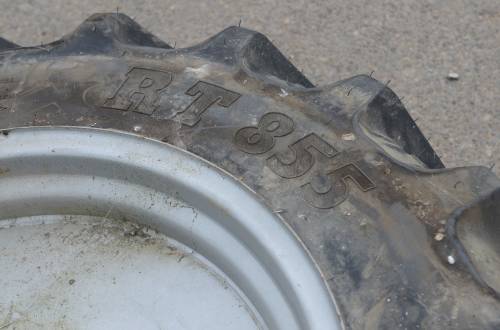 Used Tires/Wheels - Agrimax Tires/Wheels 280/85 R24 Case IH JX (K) - Image 4
