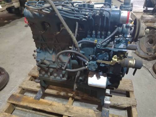 Used Engines - Kubota L3750 Used Engine - Image 3