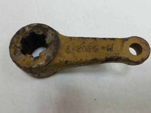 Farmland - M2218T - John Deere STEERING ARM, Used - Image 2