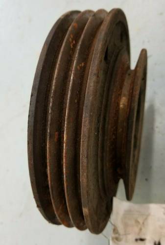 6704424 - Bobcat Drive Pump 3-Groove Pulley