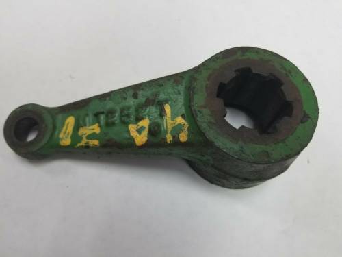 Farmland - M1252T - John Deere STEERING ARM, Used - Image 1