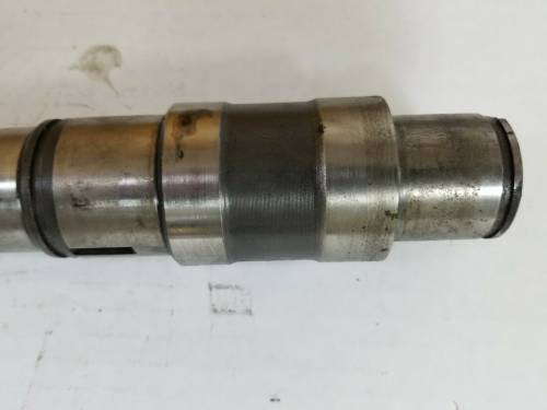 Farmland Tractor - R52326 - John Deere 4030 TRANSMISSION DRIVE SHAFT, Used - Image 3