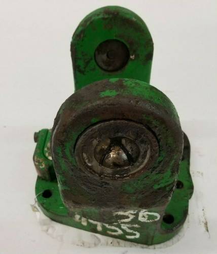 Farmland Tractor - R89007 - John Deere RH YOKE, Used - Image 3