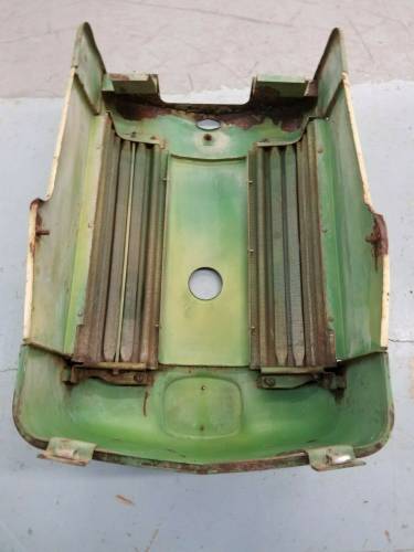 Farmland - AT11507T  - John Deere USED GRILLE - Image 6