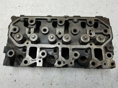 MIA880090 - John Deere CYLINDER HEAD, Used