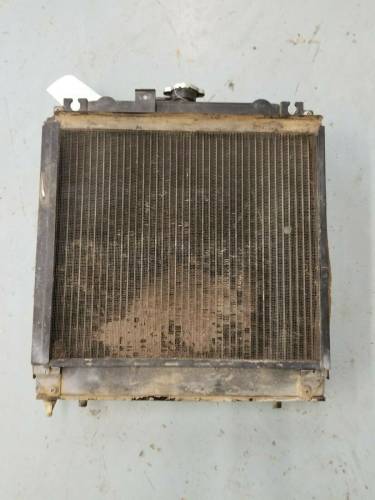 Farmland - LVA802036 - John Deere RADIATOR, Used - Image 2