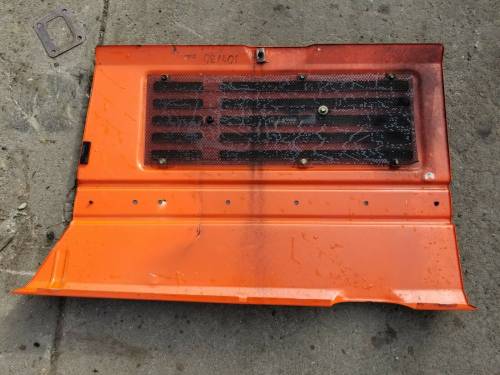 Farmland - TC020-18640 - Kubota LH PANEL, Used - Image 2