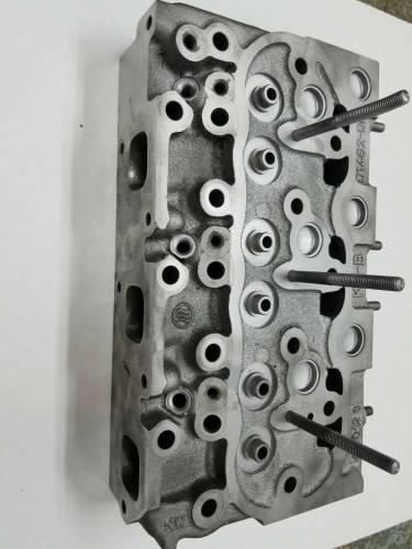 16705-03040 - Kubota D1402DI CYLINDER HEAD, Used