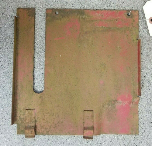 Farmland - 401942R2 - Case/IH LH REAR VERTICAL COVER, Used - Image 2