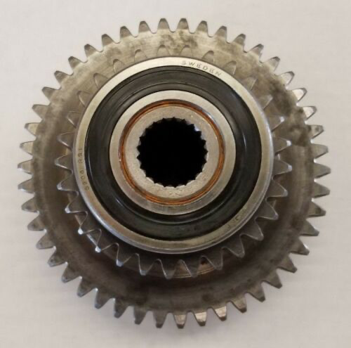 Farmland - C7NN745A - Ford PTO DRIVE GEAR, Used - Image 2