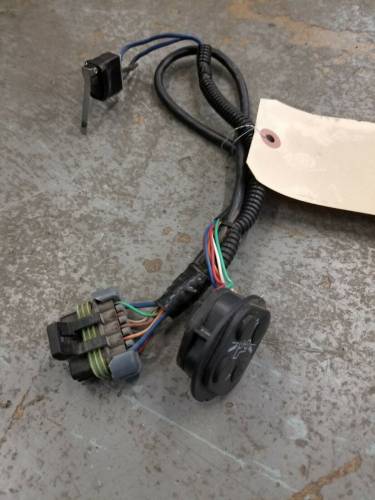 87612936 - New Holland SHIFTER WIRING HARNESS, Open Box