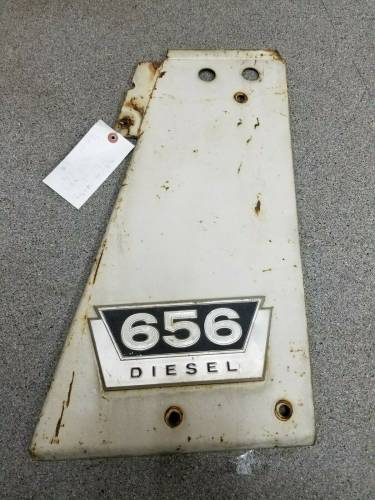 Farmland - 378665R1 - IH 656 RH PANEL, Used - Image 1