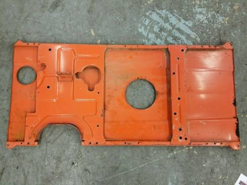 Farmland Tractor - 32400-18600 - Kubota TOP, Used - Image 2