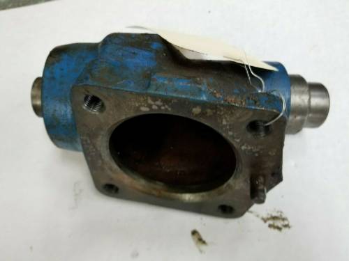 Farmland Tractor - SBA322014321 - Ford FINAL DRIVE CASING, Used - Image 2