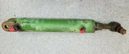 Farmland - AA24484 - John Deere CYLINDER FOR SEMI INTEGRAL MOLDBOARD PLOW, Used - Image 2