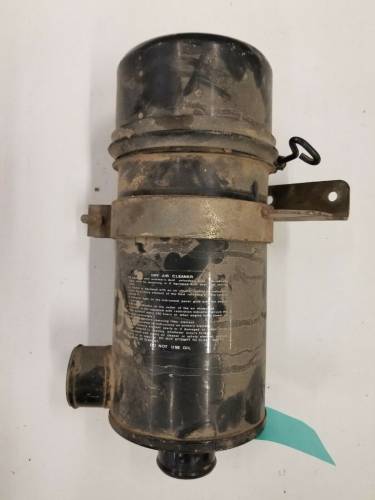 CH12772 - John Deere AIR CLEANER, Used