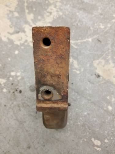 Farmland Tractor - 72100984 - Massey Ferguson BRACKET SUPPORT, Used - Image 3