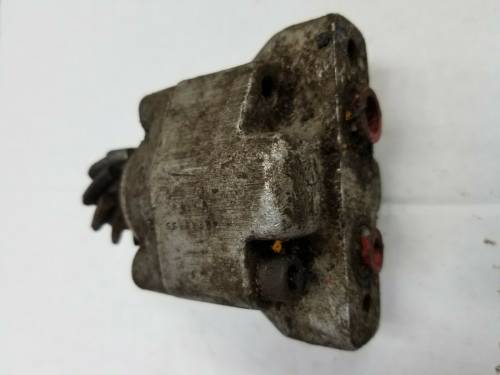 Farmland Tractor - Farmall Cub Hydraulic Pump with Gear, Used - Image 4