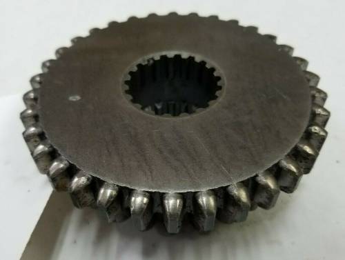 CH11922 - John Deere TRANSMISSION GEAR, Used