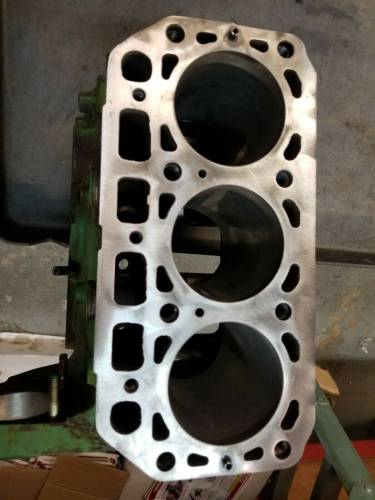 Farmland Tractor - CH18026 - John Deere CYLINDER BLOCK, Used - Image 2