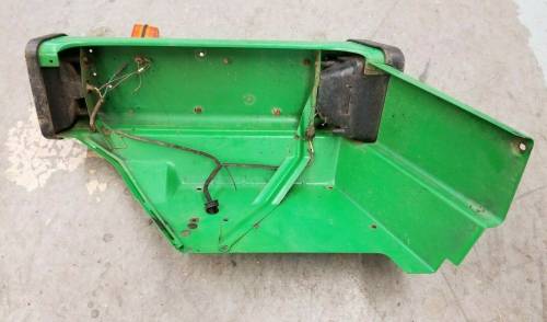 Farmland Tractor - 755 LH - John Deere LH FENDER, Used - Image 3