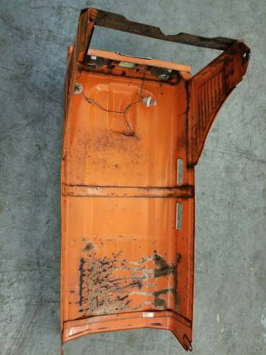 Farmland Tractor - 66711-54110 - Kubota BONNET, Used - Image 5