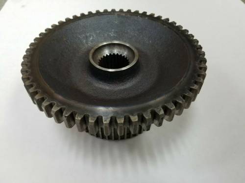 Farmland Tractor - D6NNN750A C7NNN750A  PTO Drive Hub - Image 2